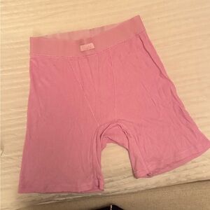 SKIMS 🩷 Pink Ribbed Shorts